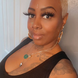 Meet your Posher, Tonya